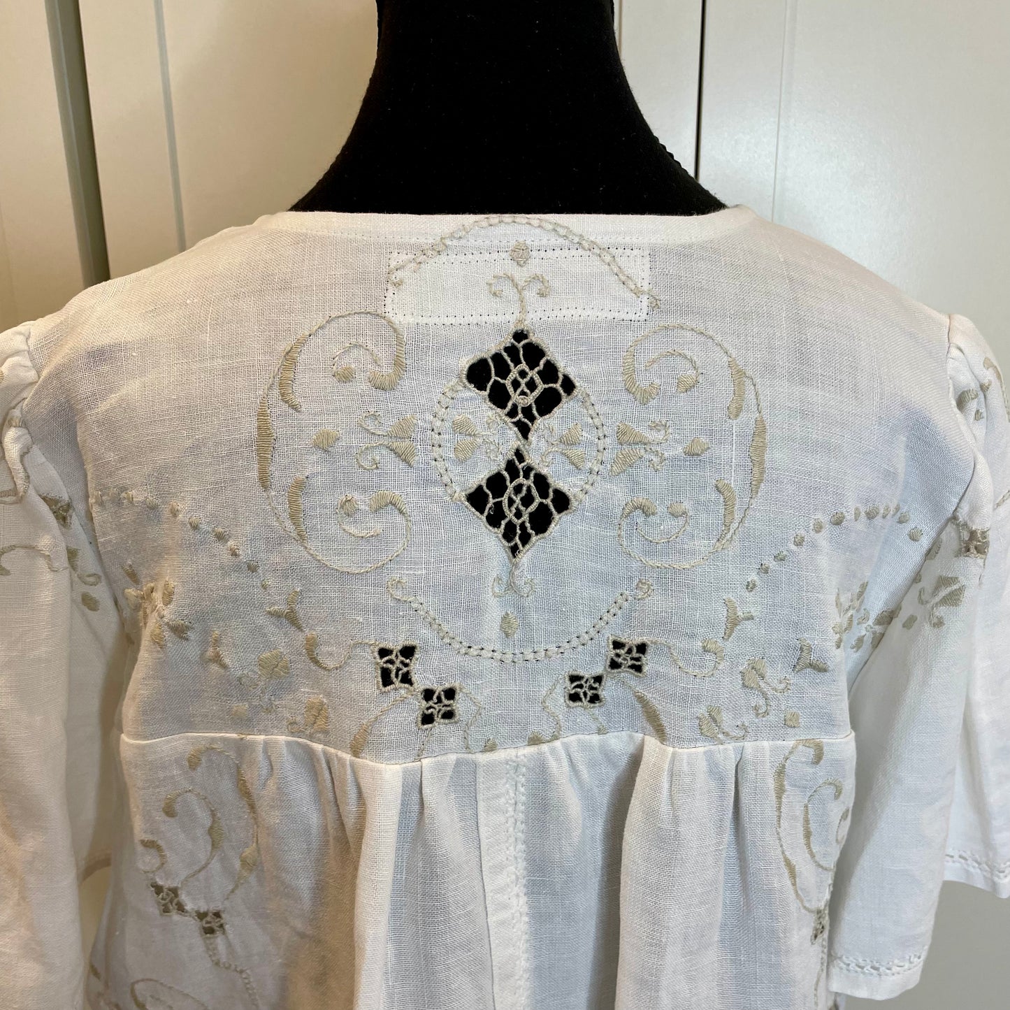 Embroidered boho top (L-XL)