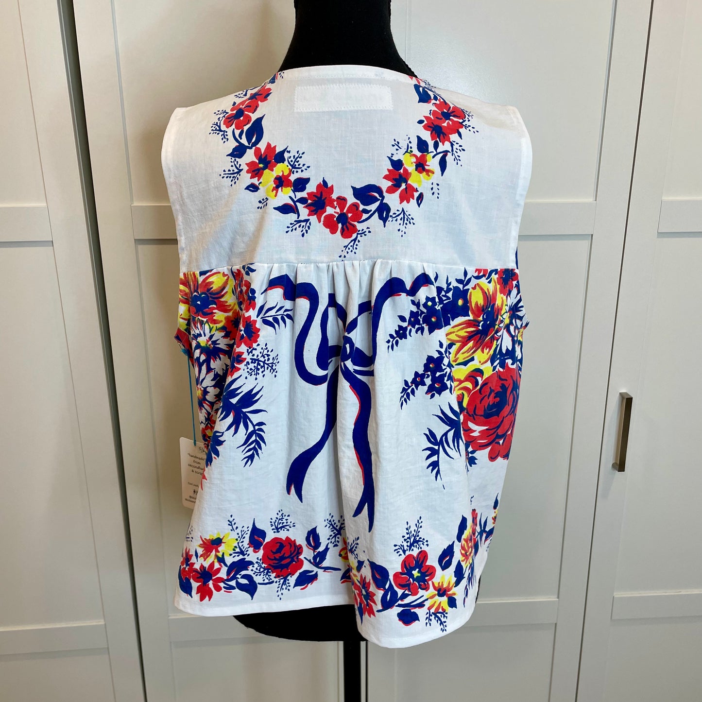 Sleeveless boho top (M-L)