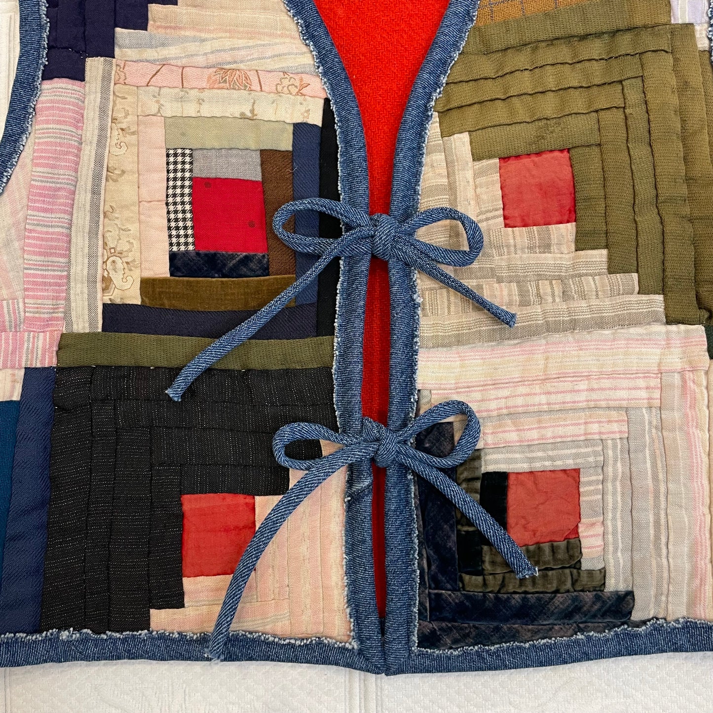 Log Cabin Vest Crop S-M