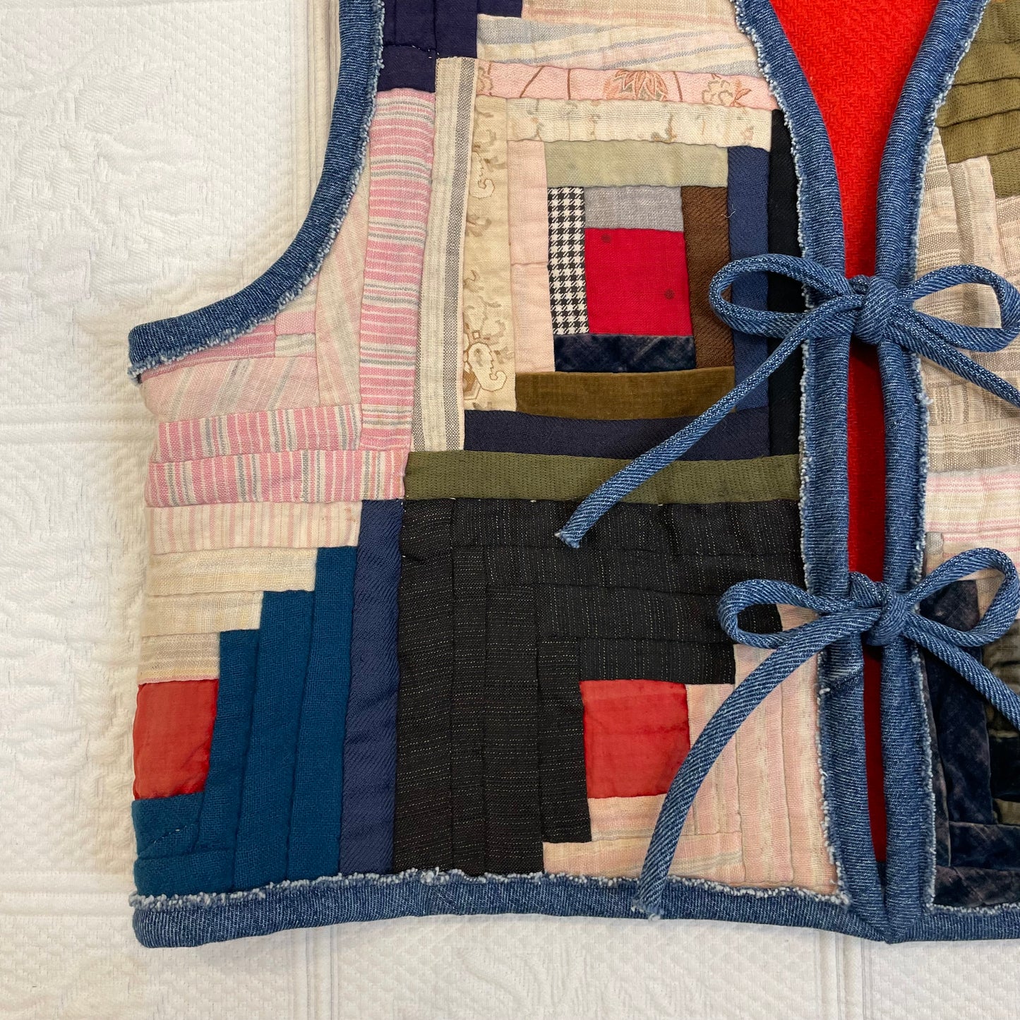 Log Cabin Vest Crop S-M